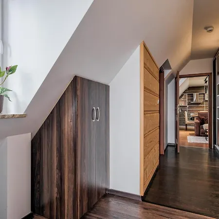 Nr 18 Z Jacuzzi, Odkryj-zakopane Apartment